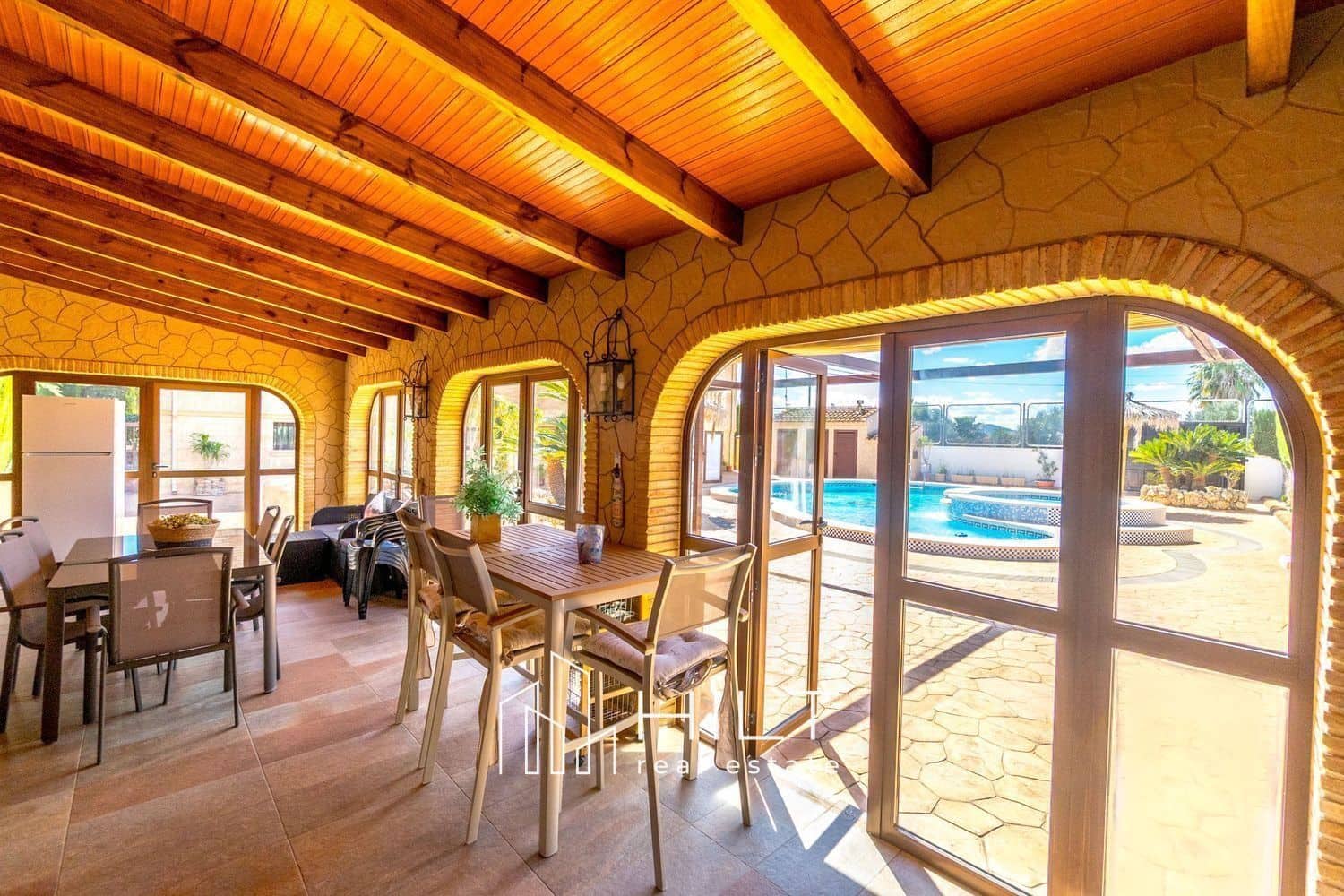 5 sovrum Villa till salu i Almoradi med pool garage - 649 999 € (Ref: 9356685)