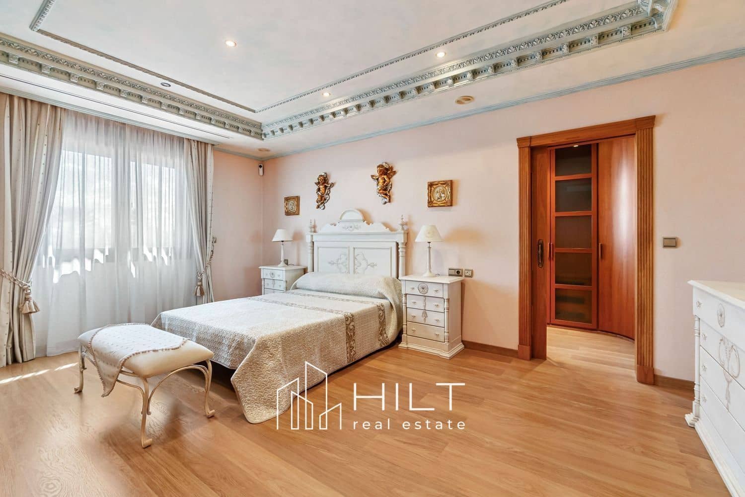 5 bedroom Villa for sale in Rafal with pool garage - € 649,999 (Ref: 9356686)