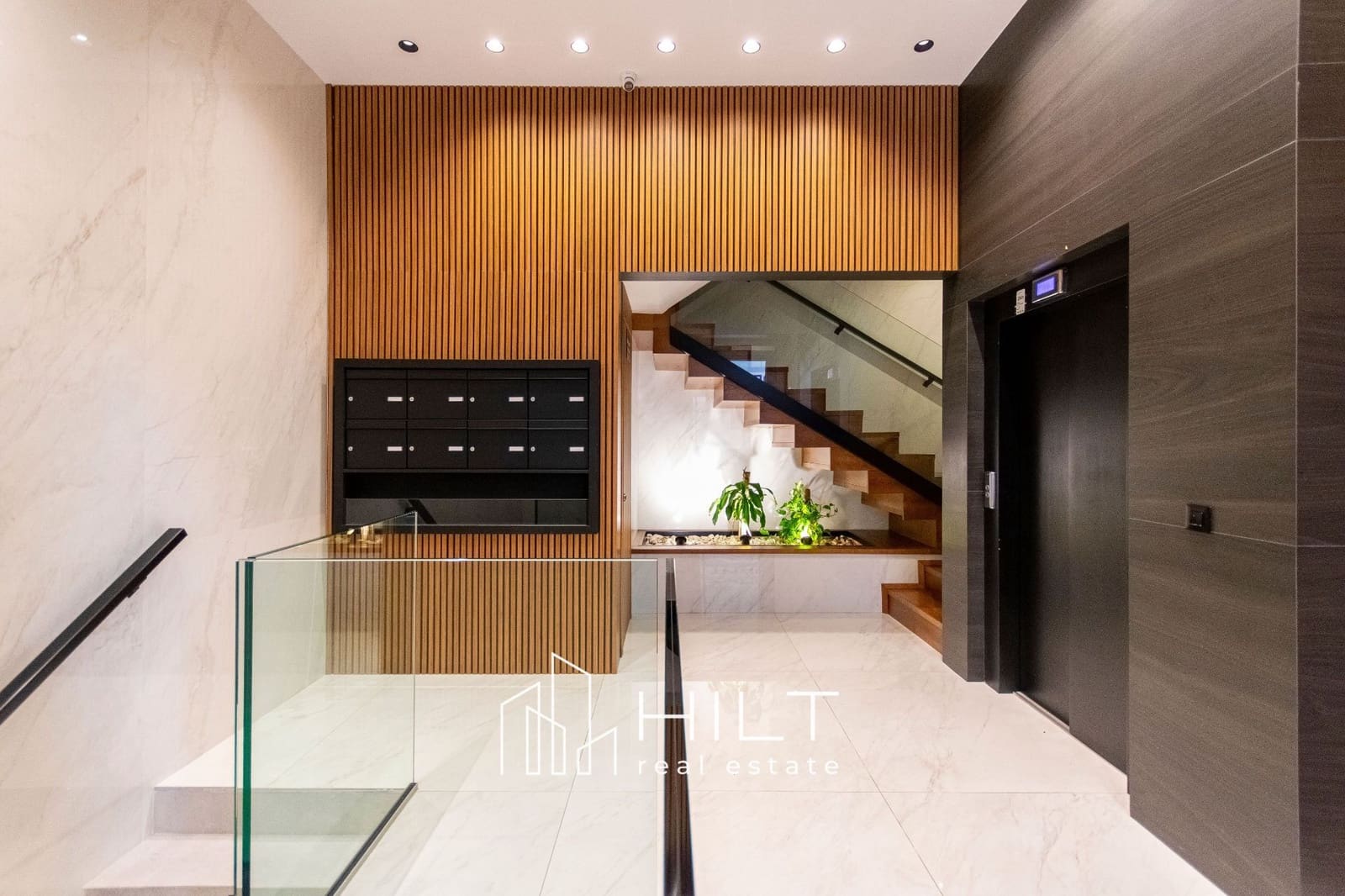 3 bedroom Villa for sale in Torrevieja with garage - € 599,999 (Ref: 9400446)