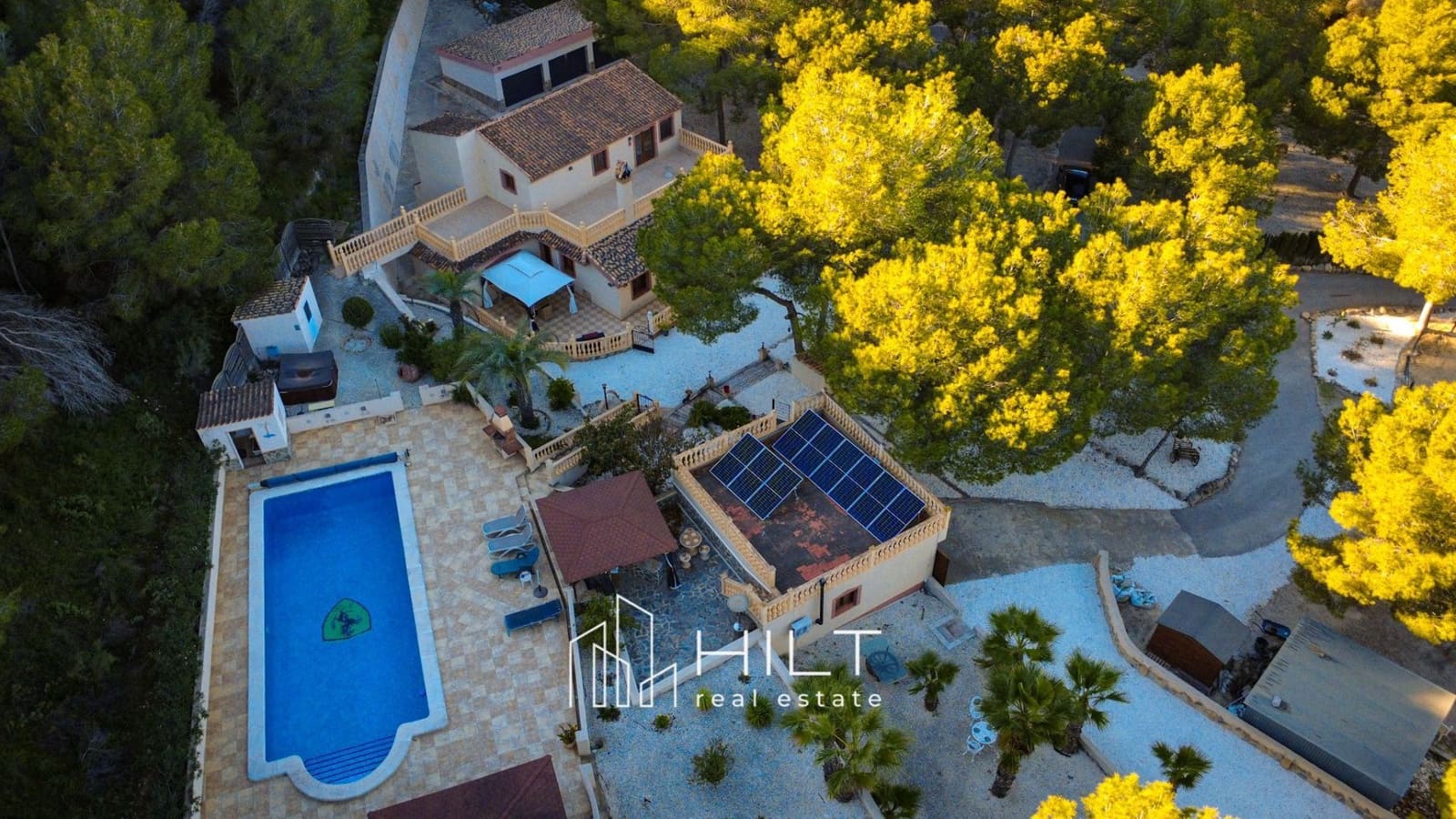 4 bedroom Villa for sale in Torremendo with pool garage - € 574,999 (Ref: 9410644)