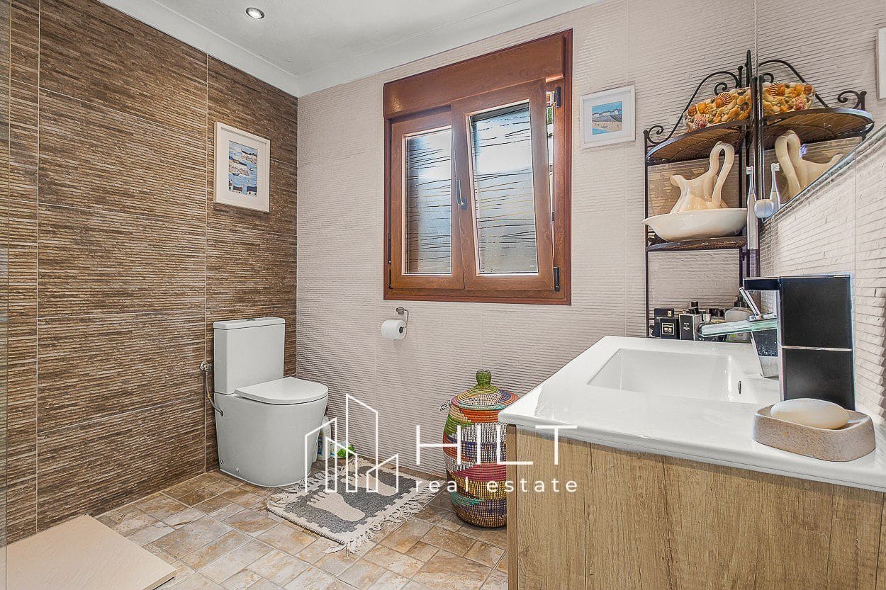 4 bedroom Villa for sale in Torremendo with pool garage - € 544,899 (Ref: 9410644)