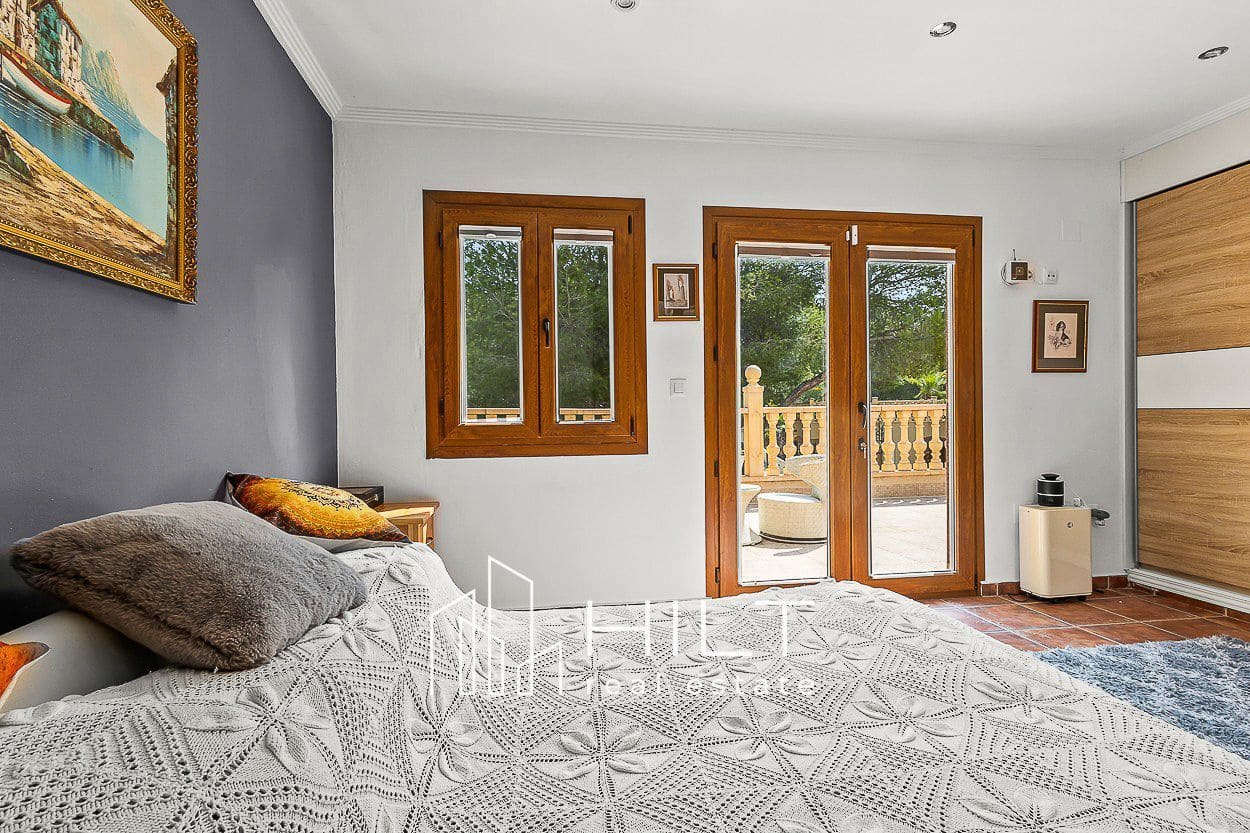 4 bedroom Villa for sale in Torremendo with pool garage - € 544,899 (Ref: 9410644)