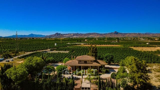 5 soverom Villa til salgs i Orihuela med svømmebasseng garasje - € 673 900 (Ref: 9410645)