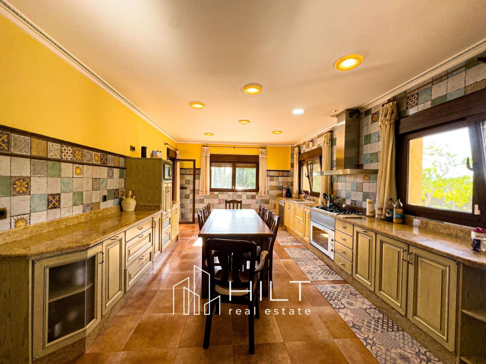 5 bedroom Villa for sale in Orihuela with pool garage - € 673,900 (Ref: 9410645)