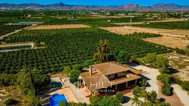 5 soverom Villa til salgs i Orihuela med svømmebasseng garasje - € 673 900 (Ref: 9410645)