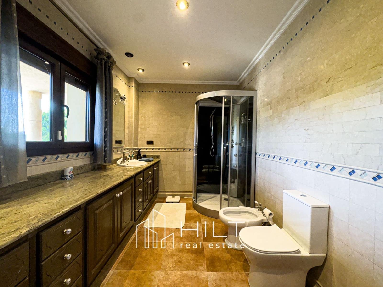 5 bedroom Villa for sale in Orihuela with pool garage - € 673,900 (Ref: 9410645)