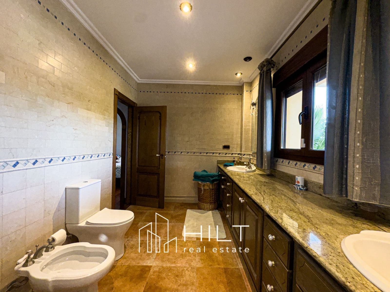 5 bedroom Villa for sale in Orihuela with pool garage - € 673,900 (Ref: 9410645)