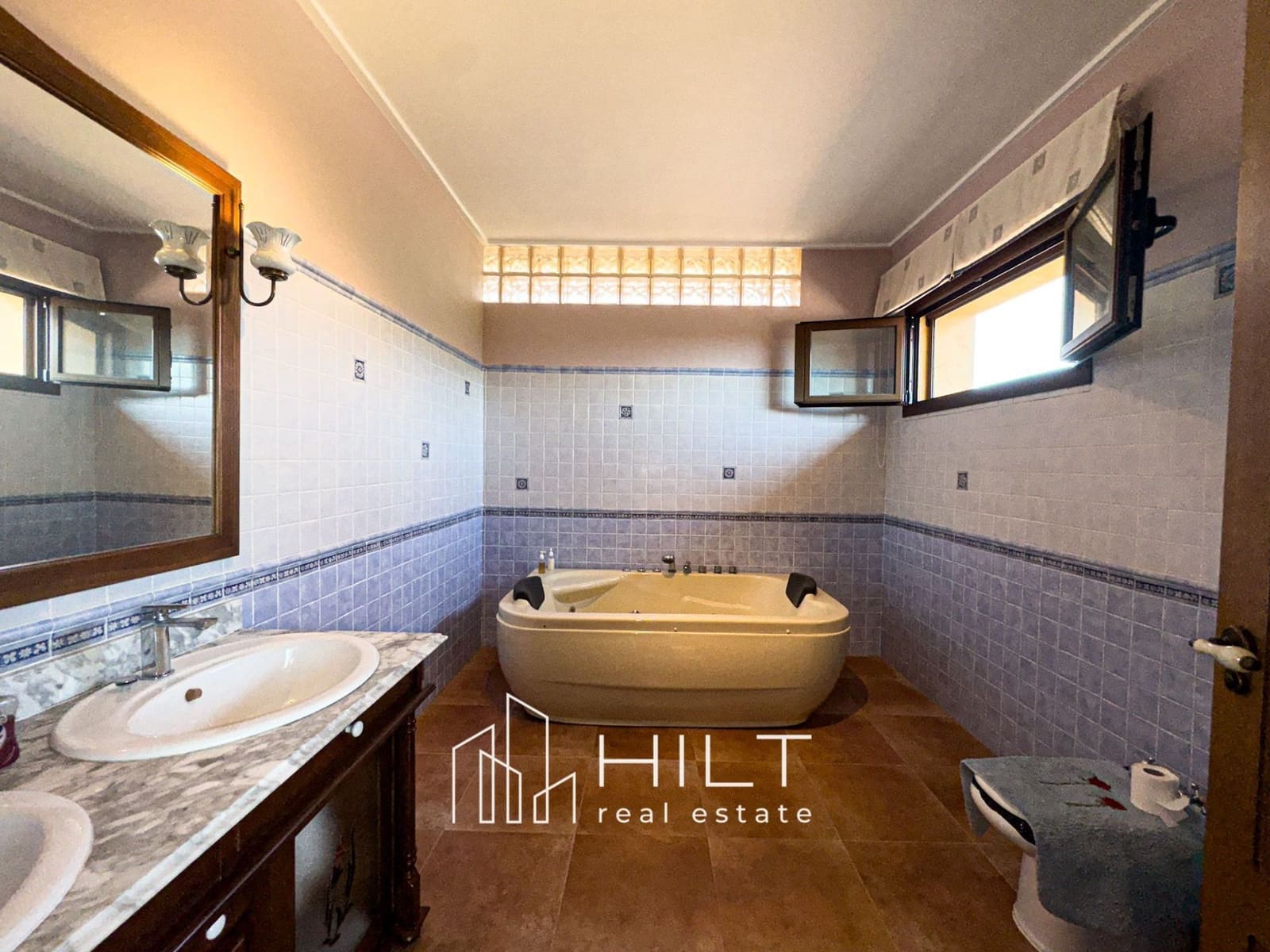 5 bedroom Villa for sale in Orihuela with pool garage - € 673,900 (Ref: 9410645)