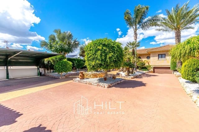 5 Zimmer Villa zu verkaufen in Orihuela mit Pool Garage - 649.999 € (Ref: 9415600)