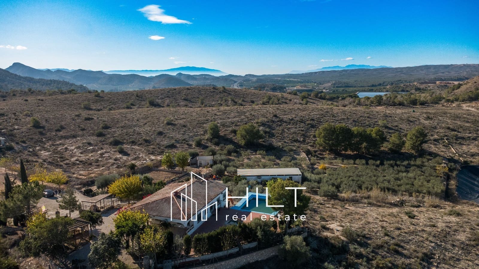 4 soveværelse Villa til salg i Fortuna med swimmingpool garage - € 369.999 (Ref: 9445867)