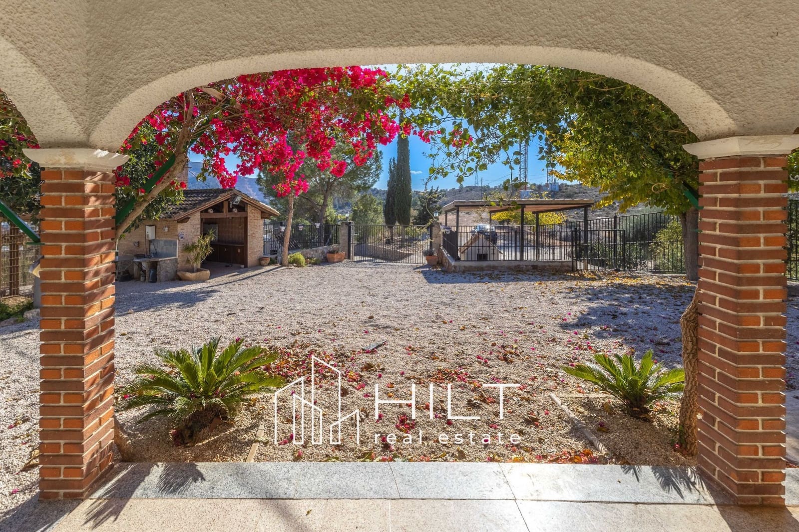 4 soveværelse Villa til salg i Fortuna med swimmingpool garage - € 369.999 (Ref: 9445867)