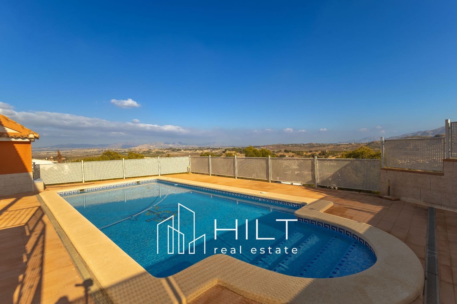 4 Zimmer Villa zu verkaufen in Fortuna mit Pool Garage - 269.999 € (Ref: 9455921)