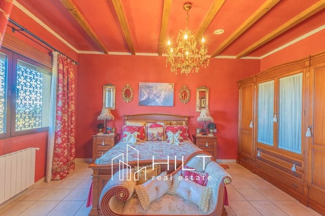 4 makuuhuone Huvila myytävänä paikassa Bigastro mukana uima-altaan 
autotalli - 454 899 € (Ref: 9518486)