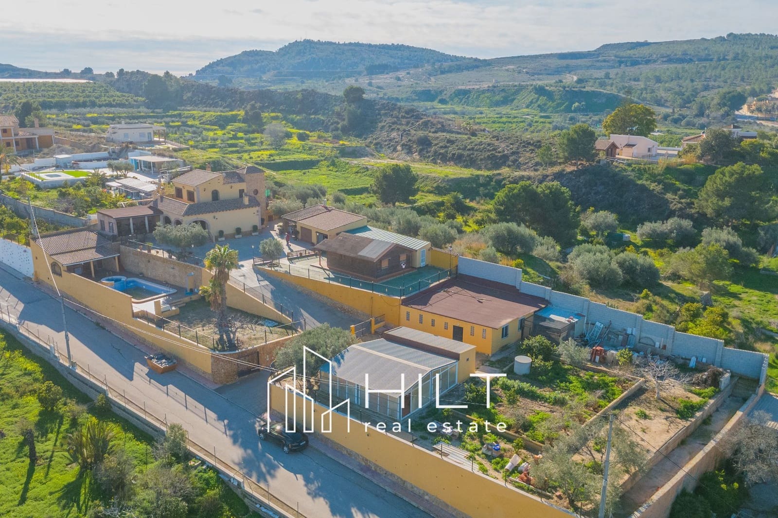 4 makuuhuone Huvila myytävänä paikassa Bigastro mukana uima-altaan 
autotalli - 454 899 € (Ref: 9518486)