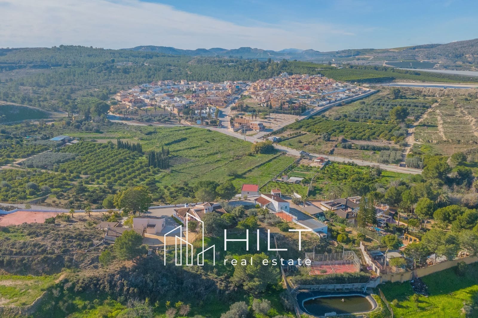 4 makuuhuone Huvila myytävänä paikassa Bigastro mukana uima-altaan 
autotalli - 454 899 € (Ref: 9518486)