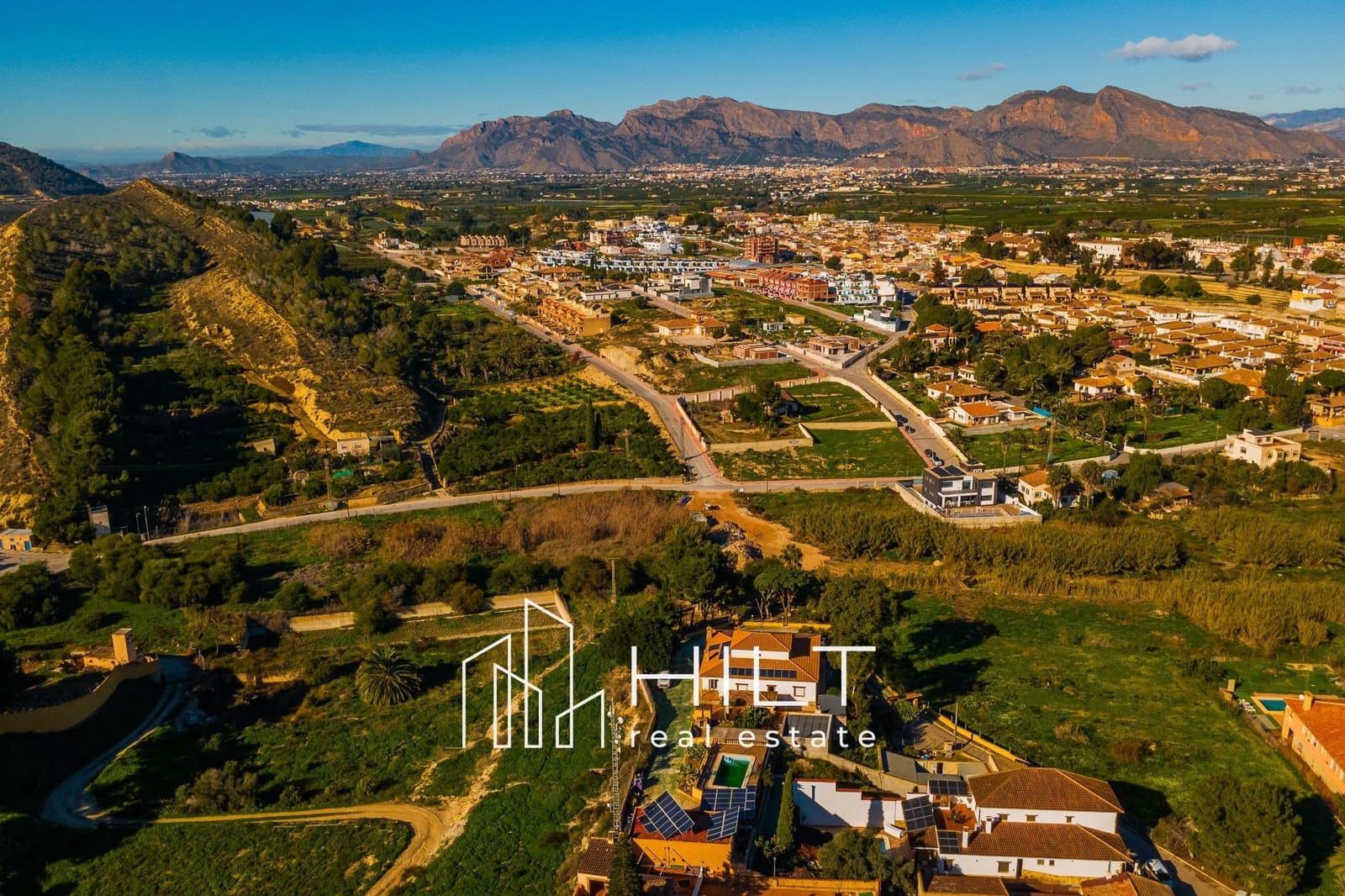 4 slaapkamer Villa te koop in Orihuela met zwembad garage - € 454.899 (Ref: 9523996)