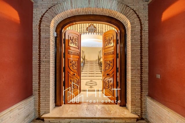 Chalet de 6 habitaciones en Orihuela Costa, Orihuela en venta con piscina garaje - 1.254.999 € (Ref: 9526185)