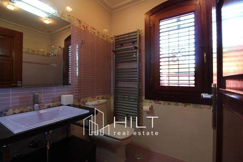 6 quarto Moradia para venda em Orihuela Costa com piscina garagem - 1 254 999 € (Ref: 9570707)