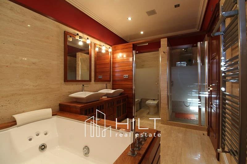 6 quarto Moradia para venda em Orihuela Costa com piscina garagem - 1 254 999 € (Ref: 9570707)