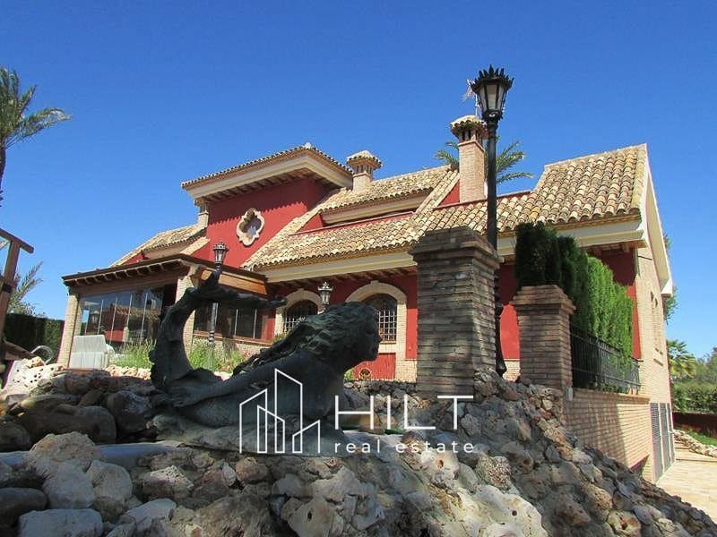 6 quarto Moradia para venda em Orihuela Costa com piscina garagem - 1 254 999 € (Ref: 9570707)