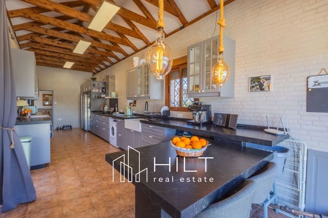 5 soveværelse Villa til salg i Orihuela med swimmingpool garage - € 594.999 (Ref: 9610858)