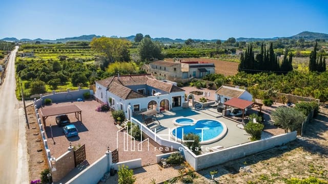 5 soveværelse Villa til salg i Orihuela med swimmingpool garage - € 594.999 (Ref: 9610858)