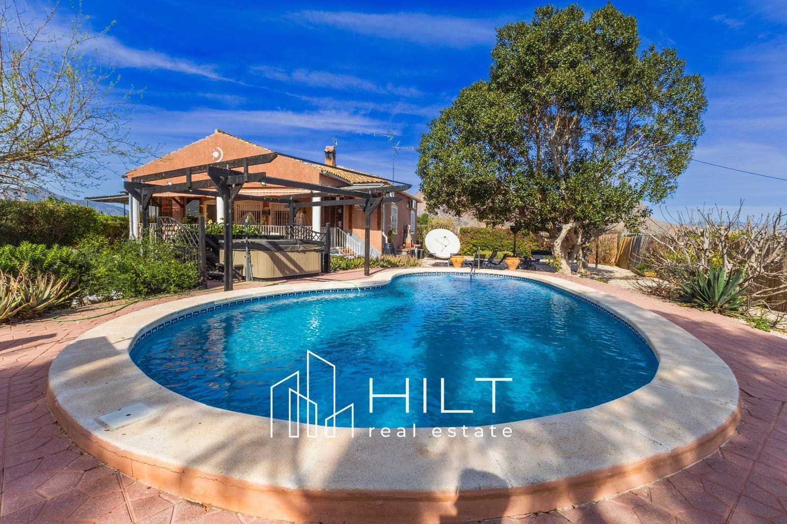 3 sovrum Villa till salu i Orihuela med pool garage - 349 999 € (Ref: 9614771)