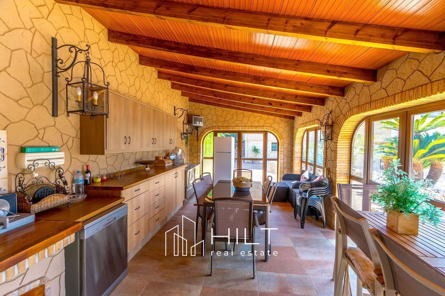 5 bedroom Villa for sale in Almoradi with pool garage - € 649,999 (Ref: 9618997)