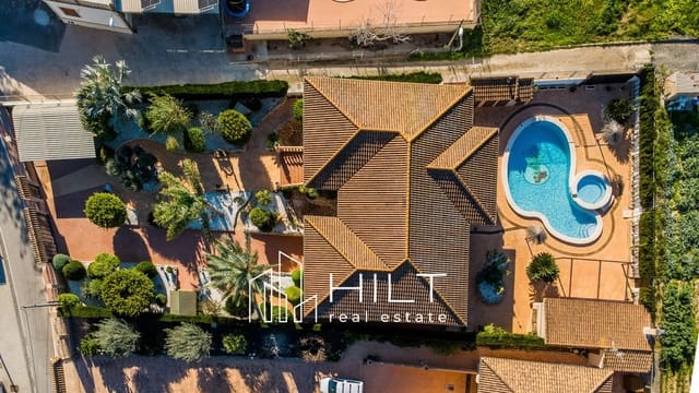 5 sovrum Villa till salu i Orihuela med pool garage - 649 999 € (Ref: 9618999)