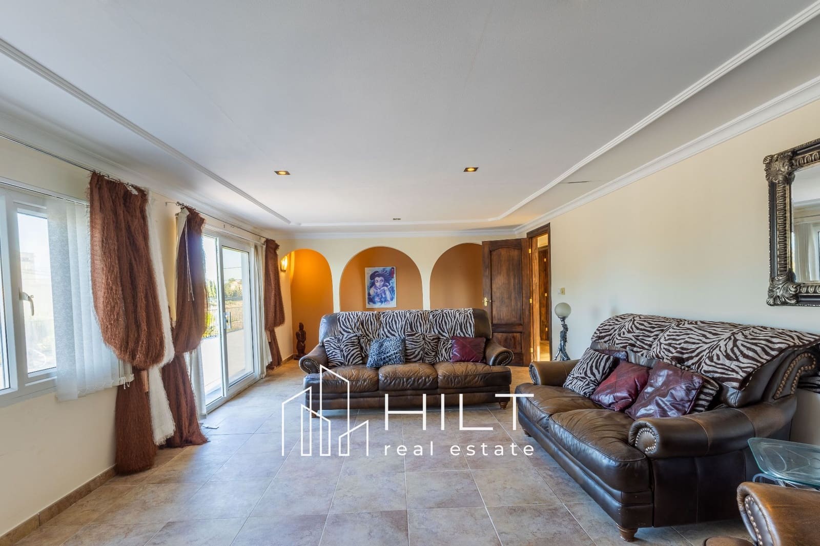 12 chambre Villa/Maison à vendre à Orihuela avec piscine garage - 574 998 € (Ref: 9647791)