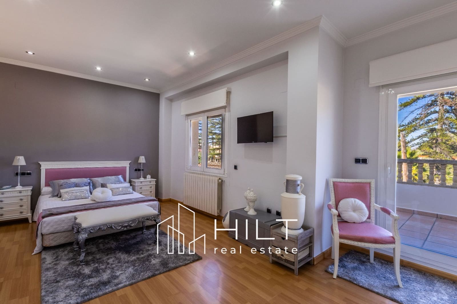 3 bedroom Villa for sale in Jacarilla with pool garage - € 1,199,999 (Ref: 9690075)