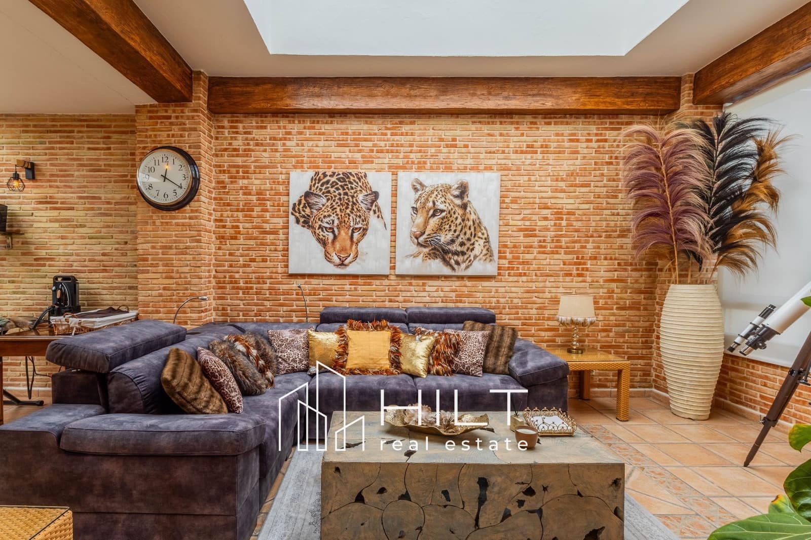 3 bedroom Villa for sale in Jacarilla with pool garage - € 1,199,999 (Ref: 9690075)