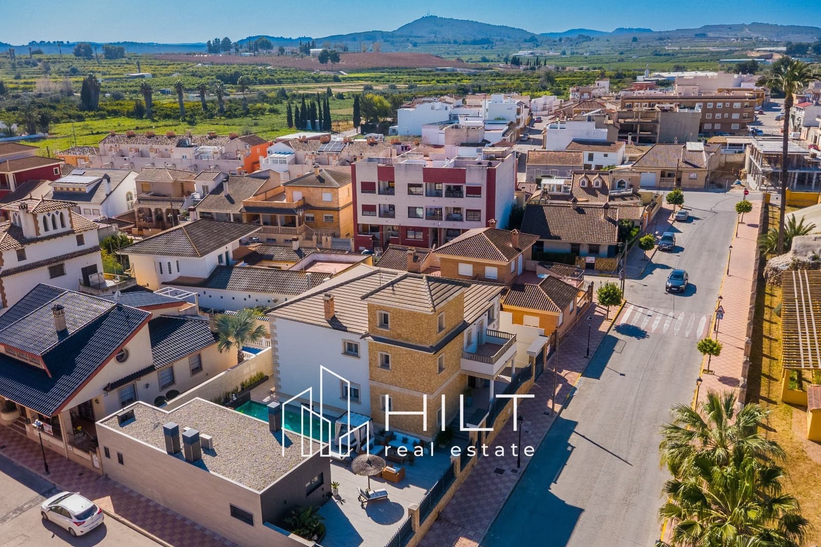 3 bedroom Villa for sale in Jacarilla with pool garage - € 1,199,999 (Ref: 9690075)