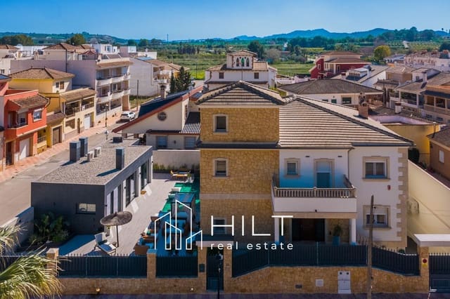 3 quarto Moradia para venda em Torremendo, Orihuela com piscina garagem - 1 199 999 € (Ref: 9690076)