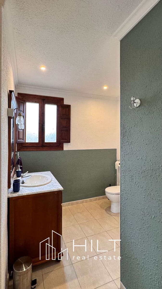 Chalet de 3 habitaciones en Pinoso en venta con piscina garaje - 449.900 € (Ref: 9698174)