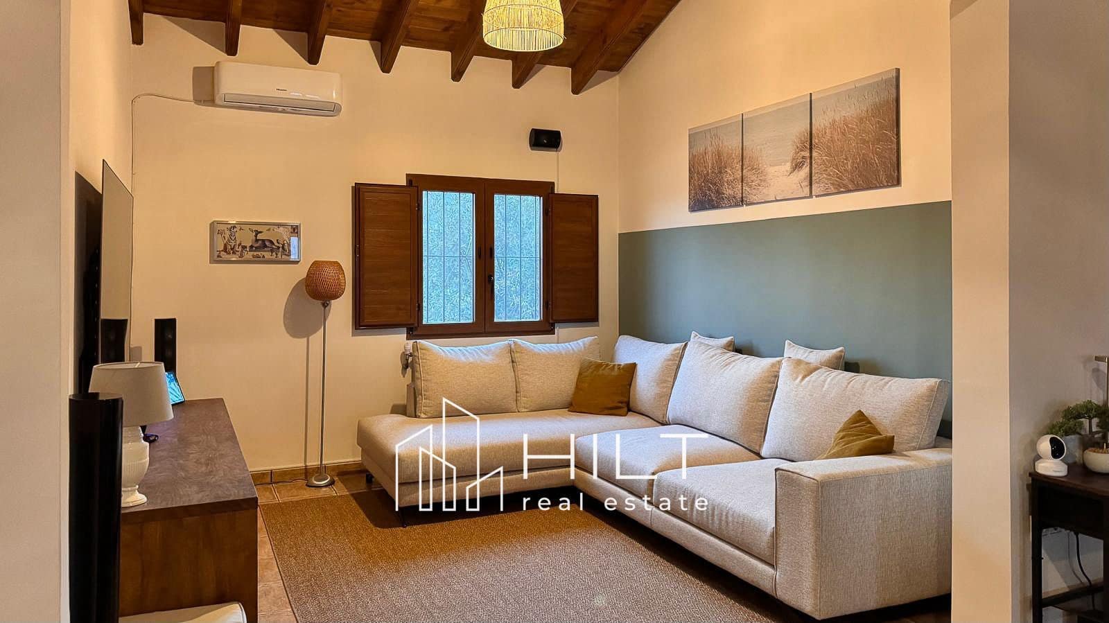 Chalet de 3 habitaciones en Pinoso en venta con piscina garaje - 449.900 € (Ref: 9698174)