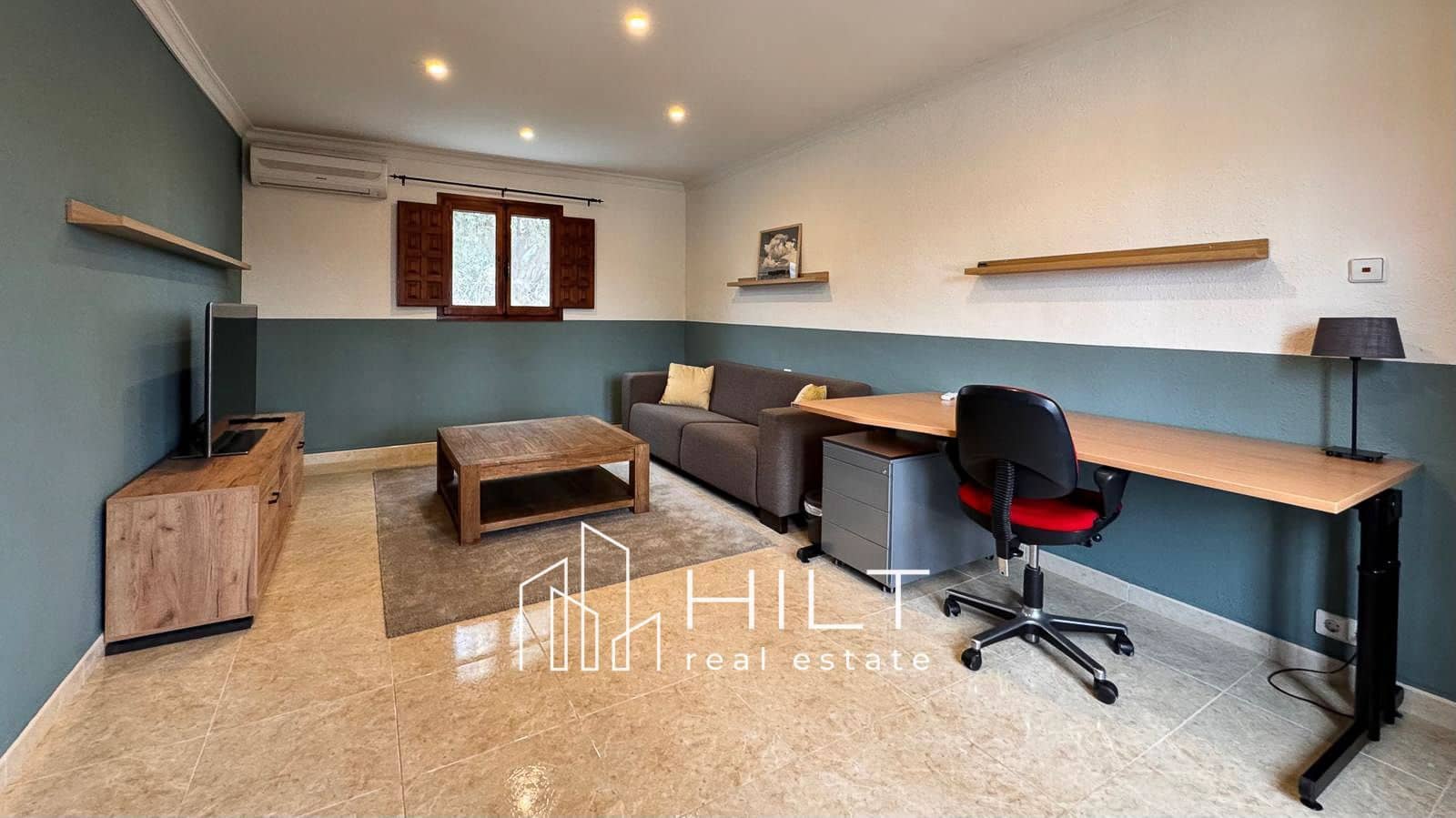 Chalet de 3 habitaciones en Pinoso en venta con piscina garaje - 449.900 € (Ref: 9698174)