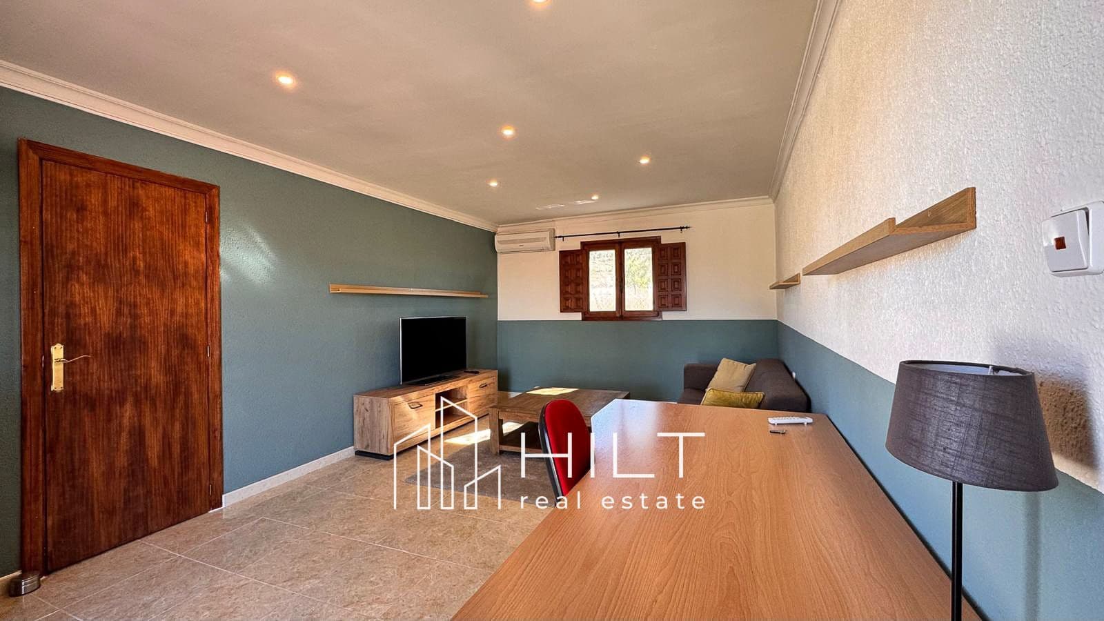 Chalet de 3 habitaciones en Pinoso en venta con piscina garaje - 449.900 € (Ref: 9698174)