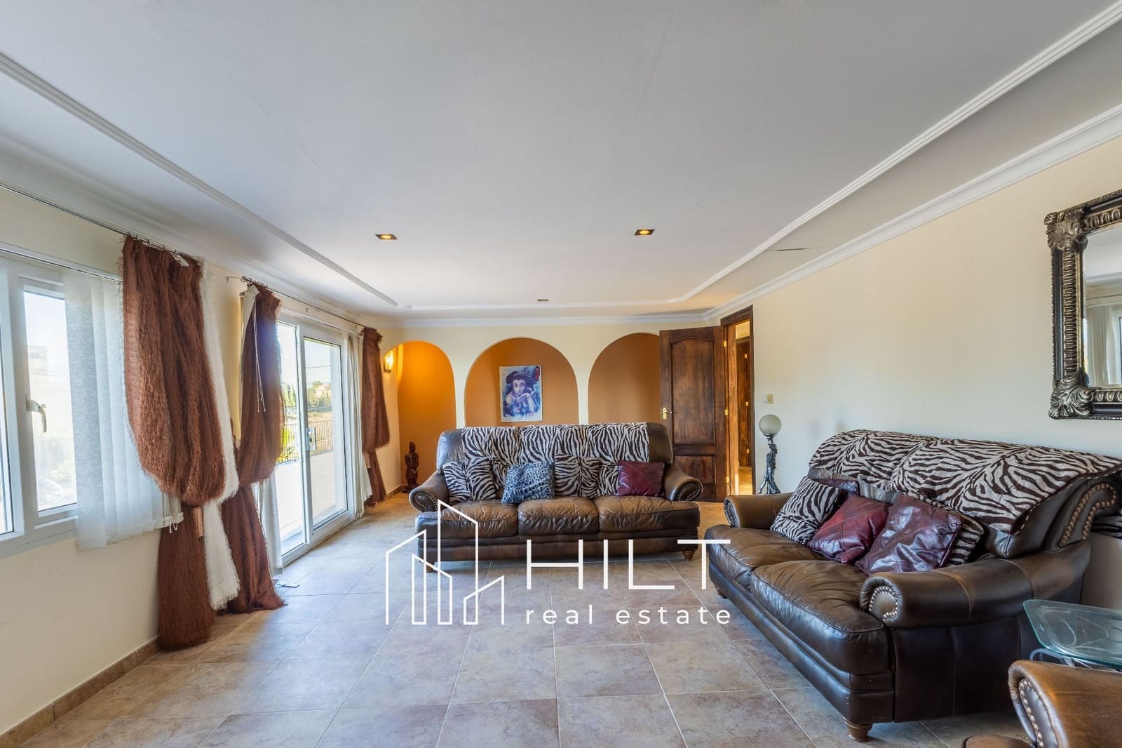 12 soveværelse Villa til salg i Elche / Elx med swimmingpool garage - € 574.998 (Ref: 9735222)