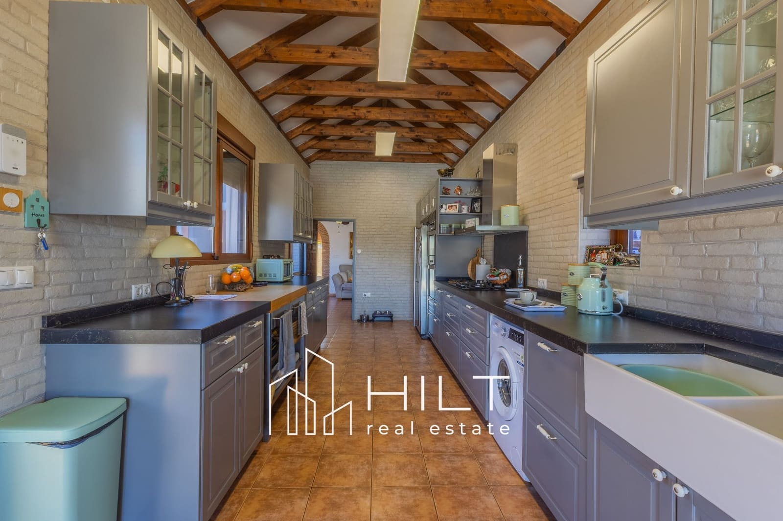 5 bedroom Villa for sale in Almoradi with pool garage - € 594,999 (Ref: 9735223)