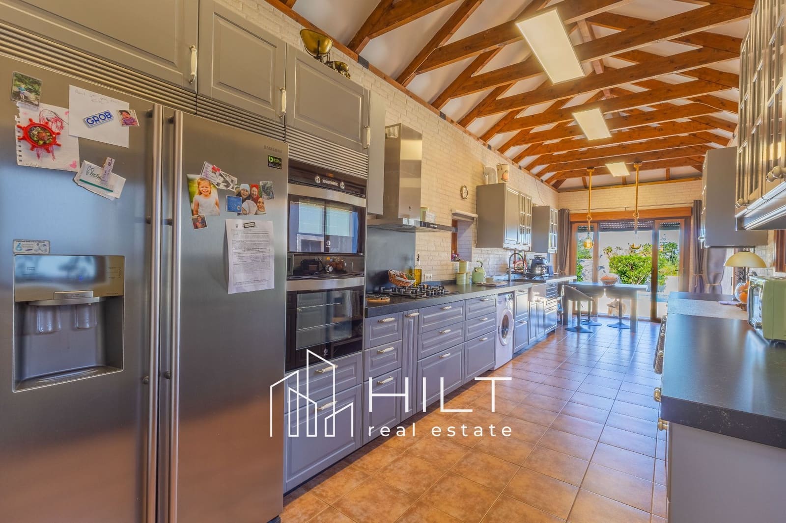 5 bedroom Villa for sale in Almoradi with pool garage - € 594,999 (Ref: 9735223)