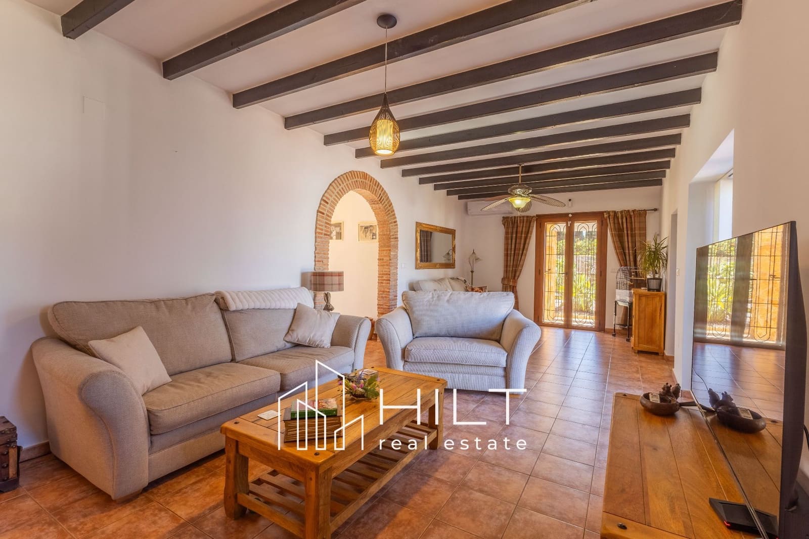 5 bedroom Villa for sale in Almoradi with pool garage - € 594,999 (Ref: 9735223)