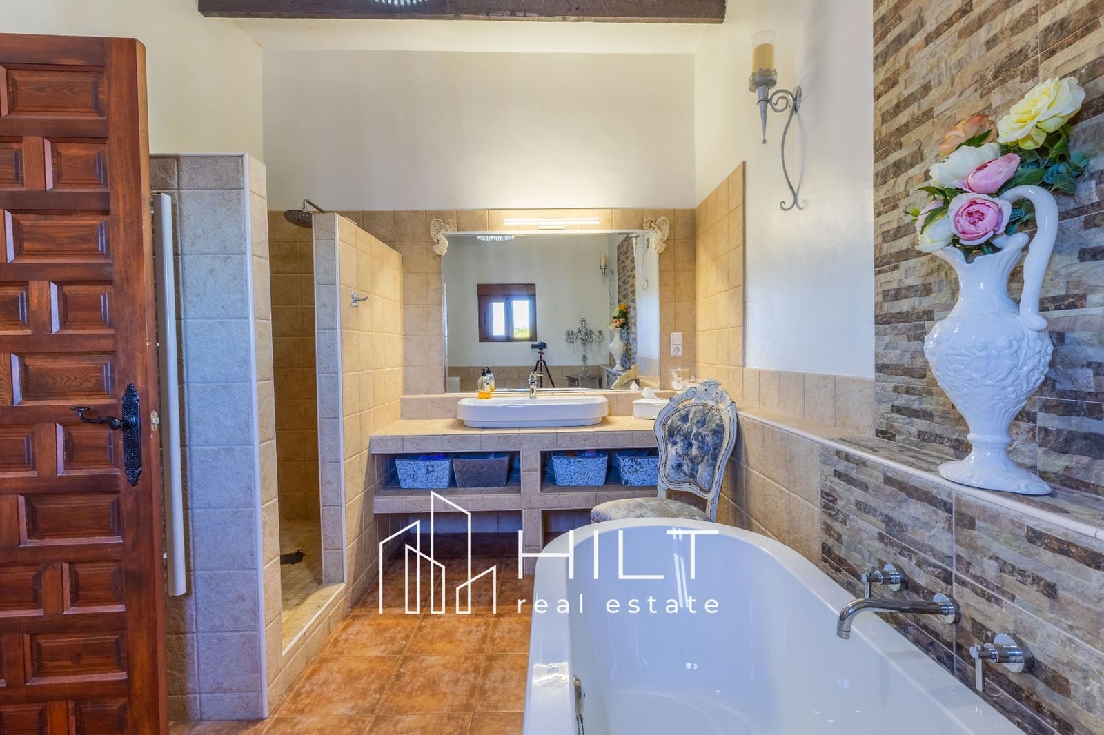 5 bedroom Villa for sale in Almoradi with pool garage - € 594,999 (Ref: 9735223)