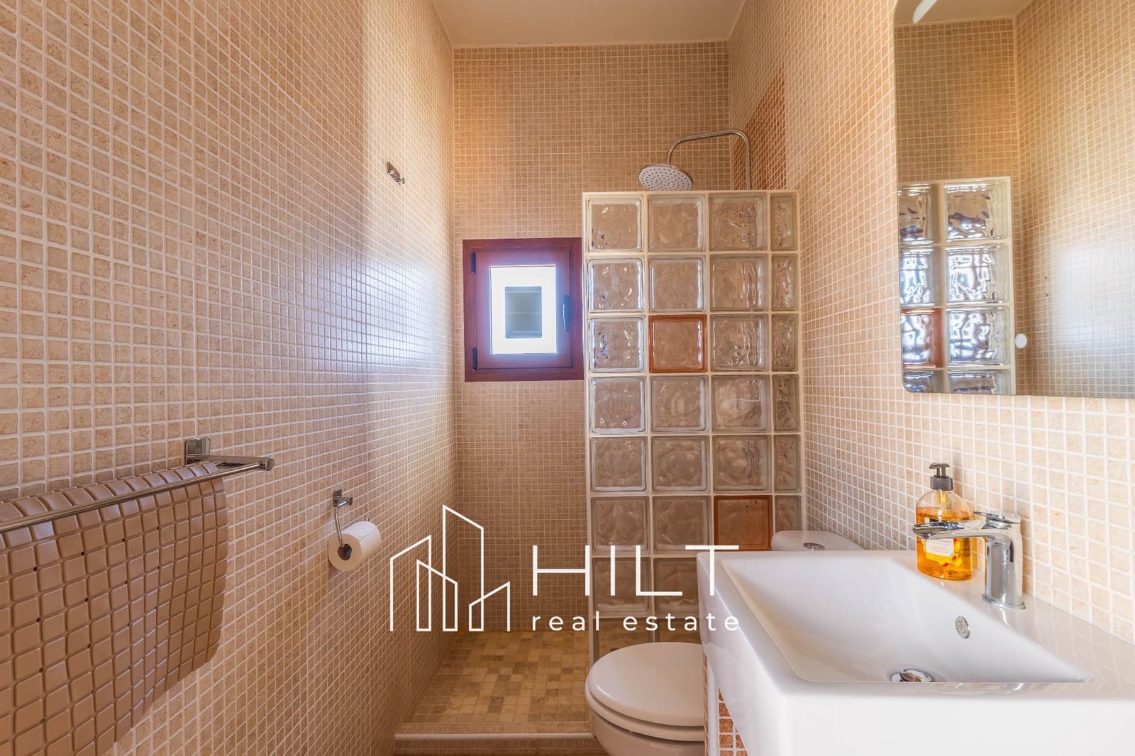 5 bedroom Villa for sale in Almoradi with pool garage - € 594,999 (Ref: 9735223)