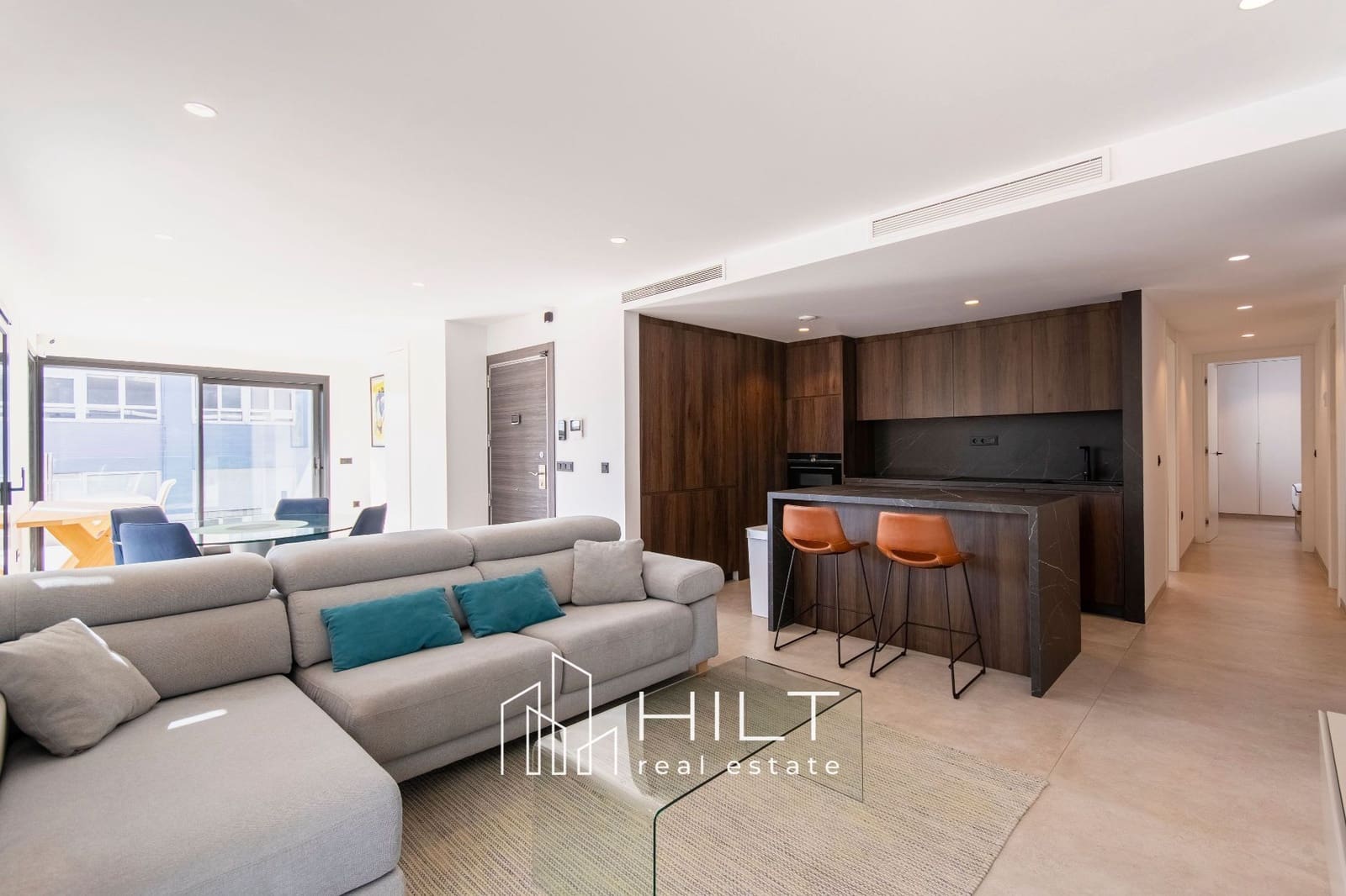 3 bedroom Villa for sale in Torrevieja with garage - € 544,999 (Ref: 9741515)