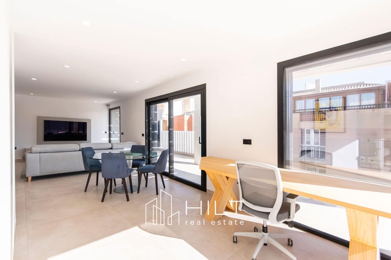 Ático de 3 habitaciones en Torrevieja en venta con garaje - 544.999 € (Ref: 9741522)