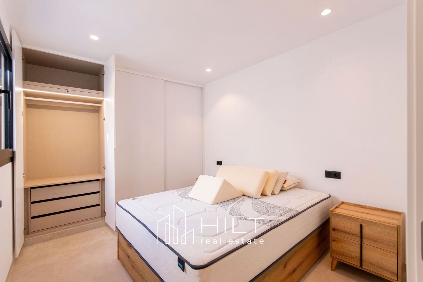 Ático de 3 habitaciones en Torrevieja en venta con garaje - 544.999 € (Ref: 9741524)