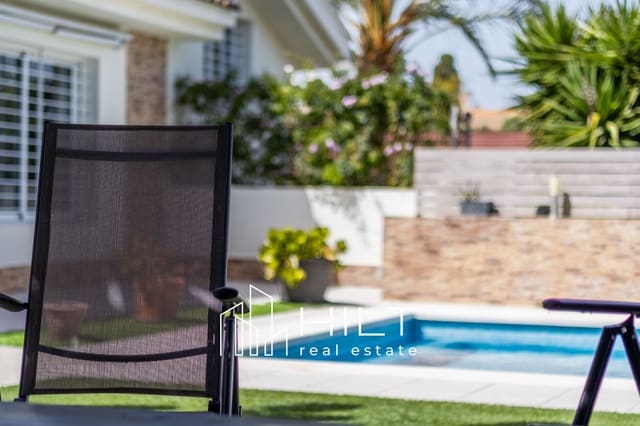 4 makuuhuone Huvila myytävänä paikassa Fortuna mukana uima-altaan 
autotalli - 354 999 € (Ref: 9763512)