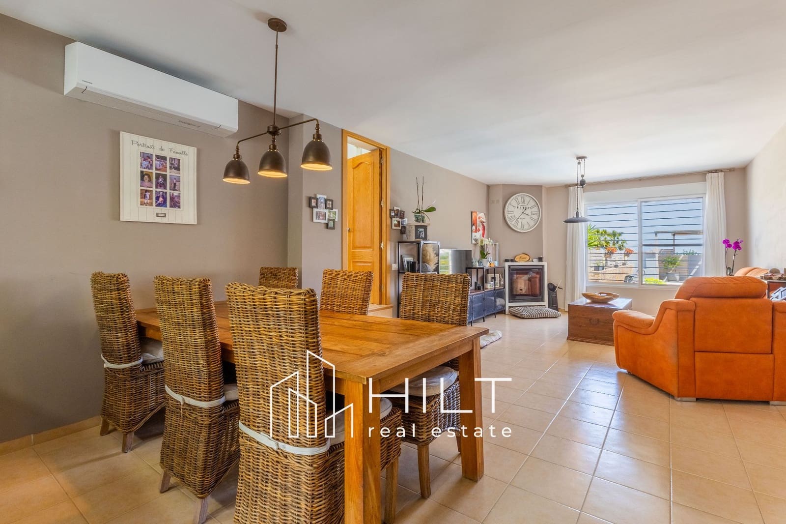 4 makuuhuone Huvila myytävänä paikassa Fortuna mukana uima-altaan 
autotalli - 354 999 € (Ref: 9763512)