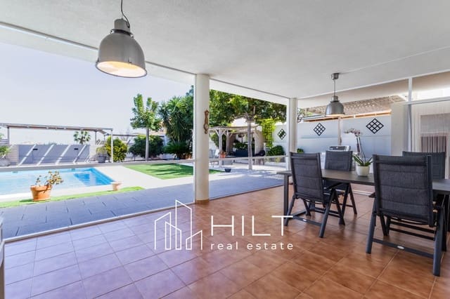 4 makuuhuone Huvila myytävänä paikassa Fortuna mukana uima-altaan 
autotalli - 354 999 € (Ref: 9763512)